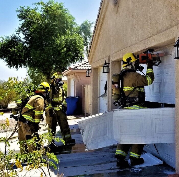 Limpieza por incendios en Salt